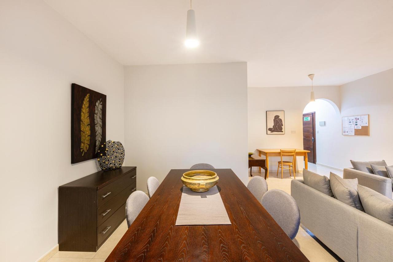 Sliema Central Apartment Just Minutes From The Beach By Jl Luaran gambar
